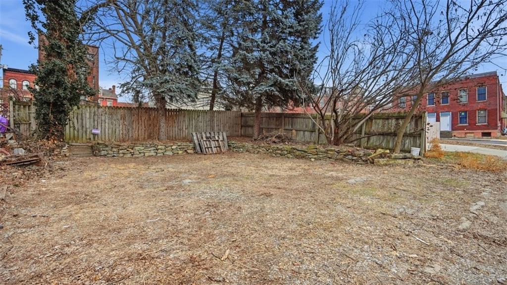 1411 Page Street Pittsburgh, PA 15233 - Photo 38 of 44