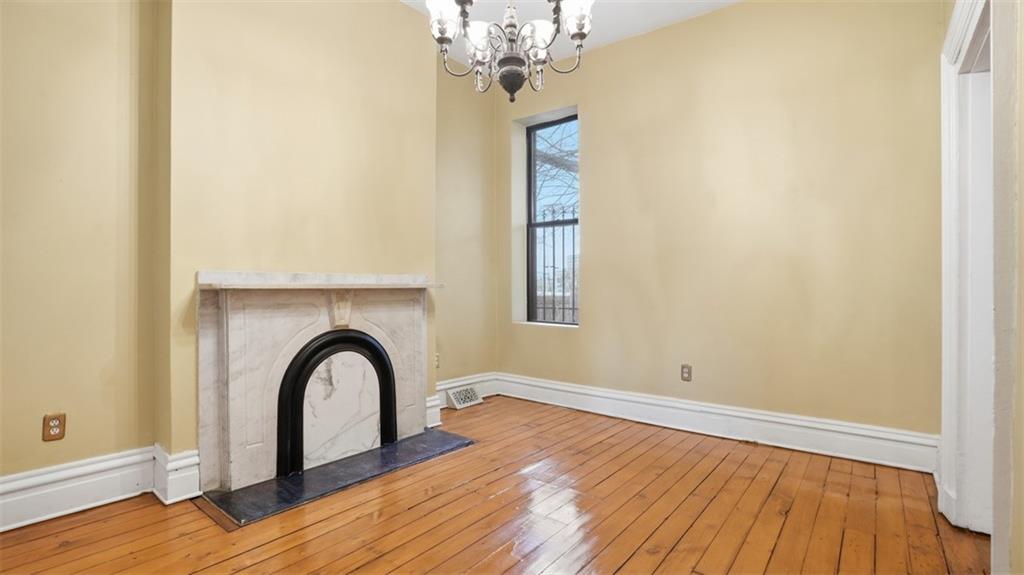 1411 Page Street Pittsburgh, PA 15233 - Photo 9 of 44