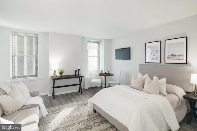 $1,550 | 135 South 19th Street, Unit 913, Philadelphia, PA 19103