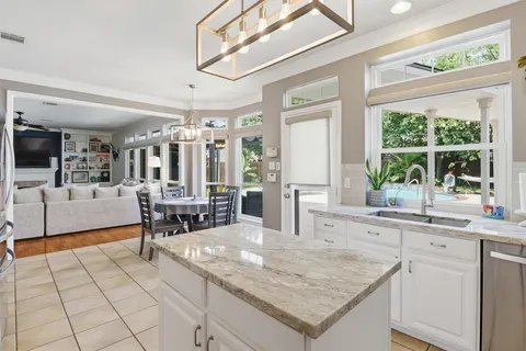 $430,000 | 7818 Palm Brook Court, Houston, TX 77095