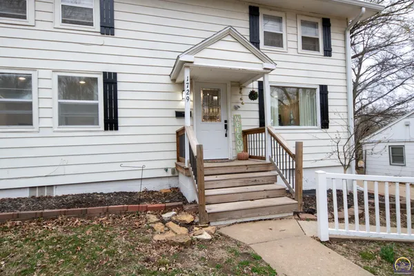 $229,900 | 1729 West Wilman Court, Emporia, KS 66801