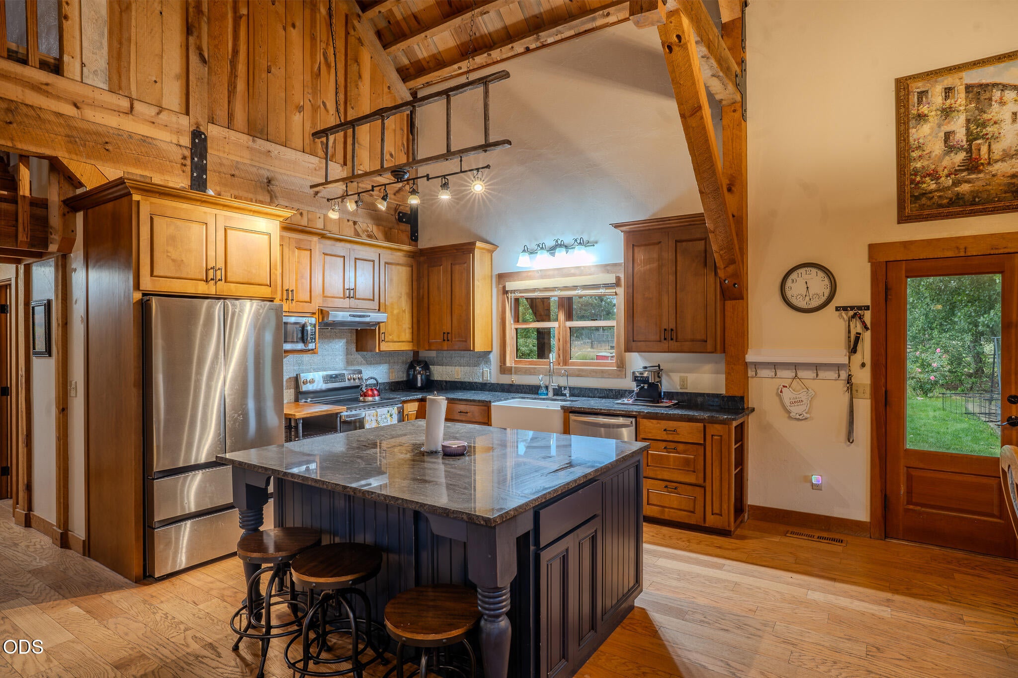688 Worthington Road Eagle Point, OR 97524 - Photo 15 of 46 Gallery Image 15