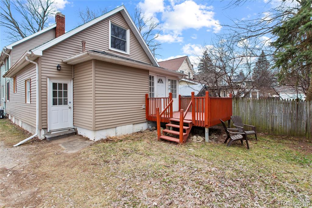 225 West Ridge Street Owosso, MI 48867 - Photo 32 of 46