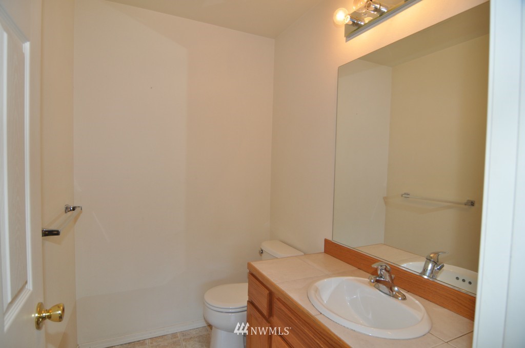 4044 Glengary Road Bellingham, WA 98226 - Photo 11 of 25 Gallery Image 11