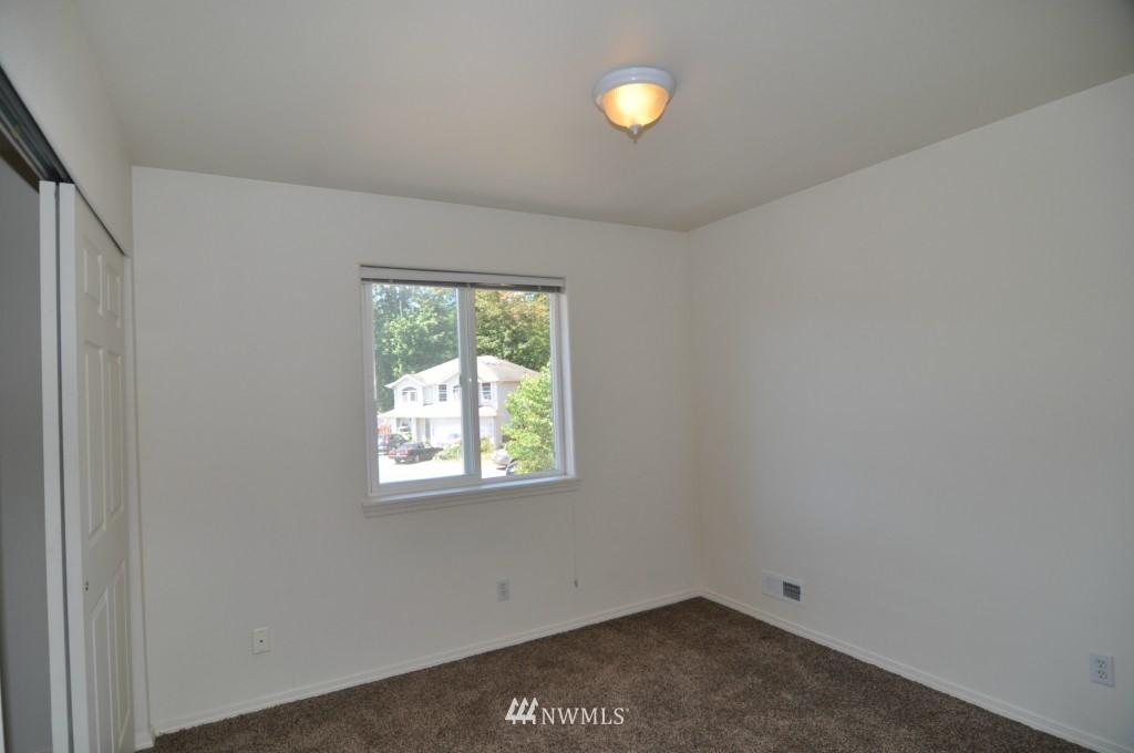 4044 Glengary Road Bellingham, WA 98226 - Photo 13 of 25 Gallery Image 13