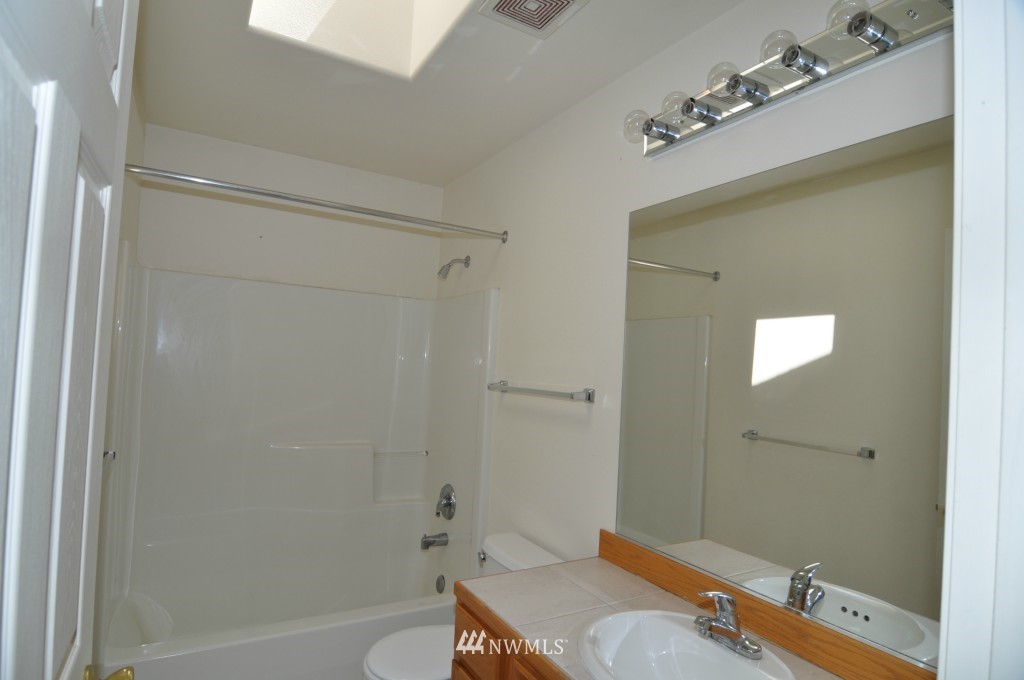 4044 Glengary Road Bellingham, WA 98226 - Photo 15 of 25 Gallery Image 15