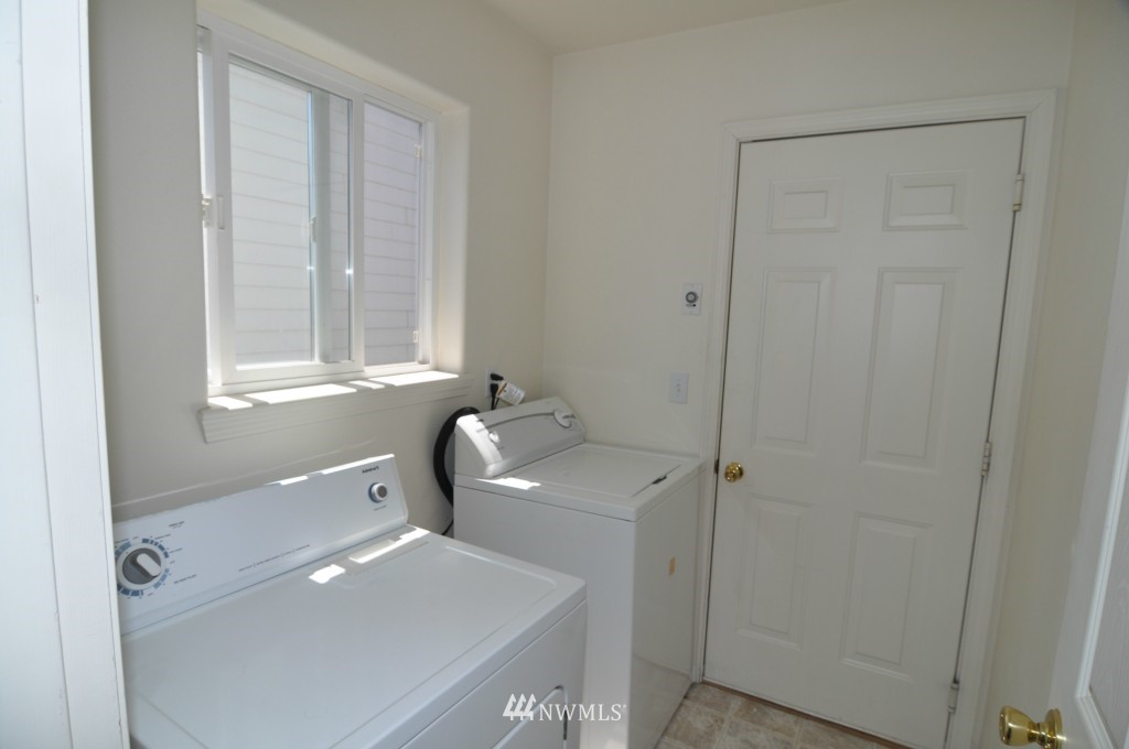 4044 Glengary Road Bellingham, WA 98226 - Photo 20 of 25 Gallery Image 20