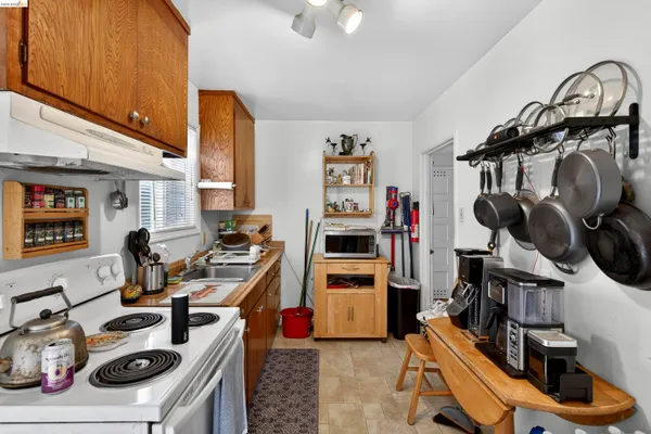 $1,050,000 | 1114 South 57th Street, Richmond, CA 94804