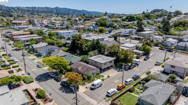 $1,050,000 | 1114 South 57th Street, Richmond, CA 94804