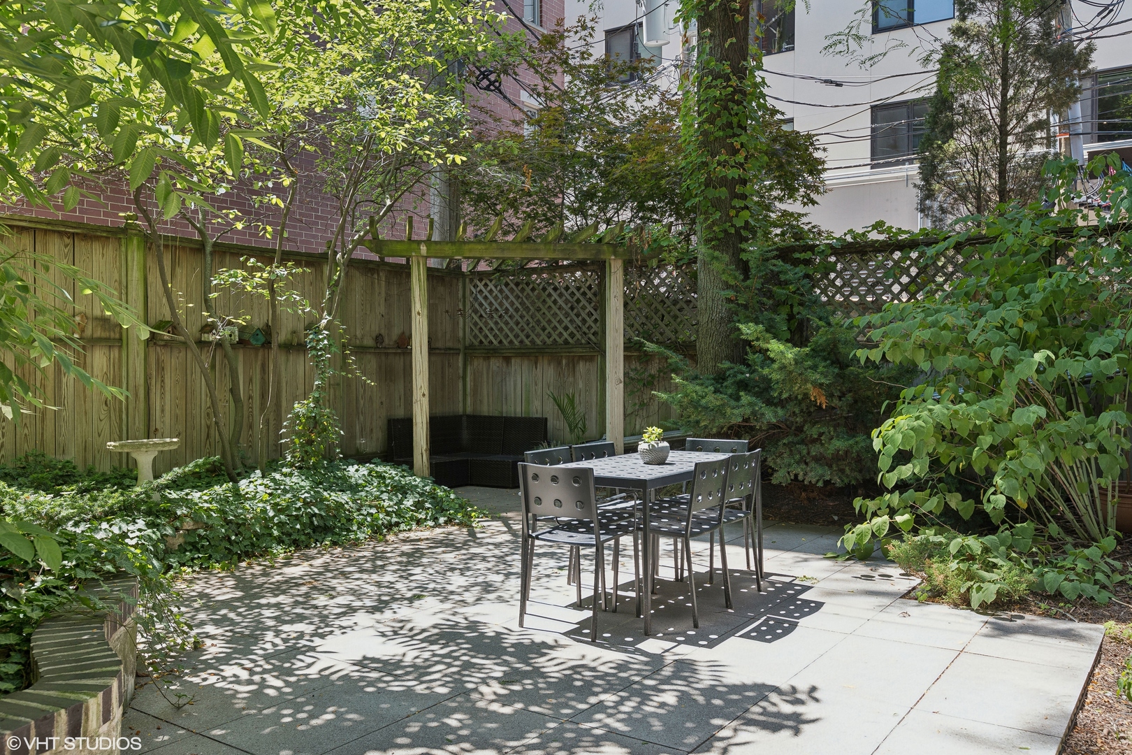 159 West Burton Place, Unit G Chicago, IL 60610 - Photo 35 of 37