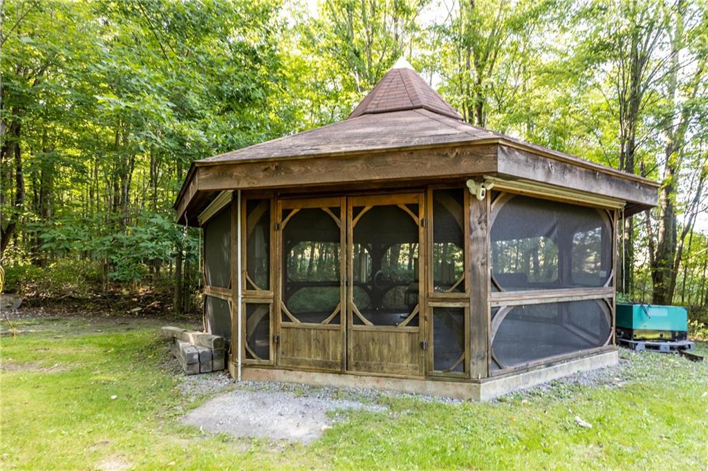305 Gadsby Road Stoneboro, PA 16153 - Photo 8 of 36 Gallery Image 8