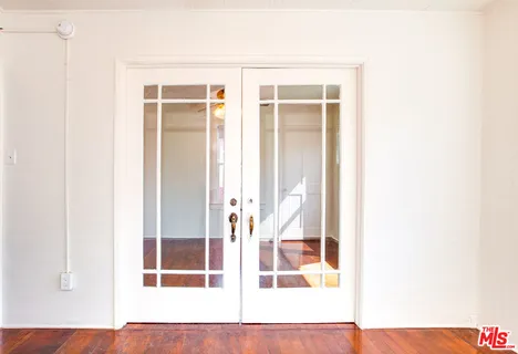 $2,195,000 | 105 Park Place, Venice, CA 90291