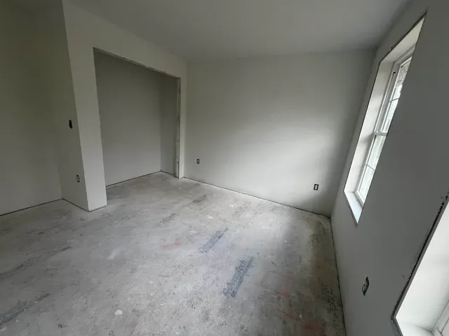 $799,900 | 10 Blaisdell Court, Raymond, NH 03077