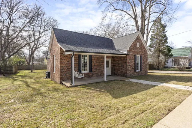 $289,000 | 111 1st Avenue, Mount Pleasant, TN 38474