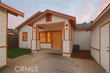 1350 East 8th Street Long Beach, CA 90813 - Photo 2 of 13