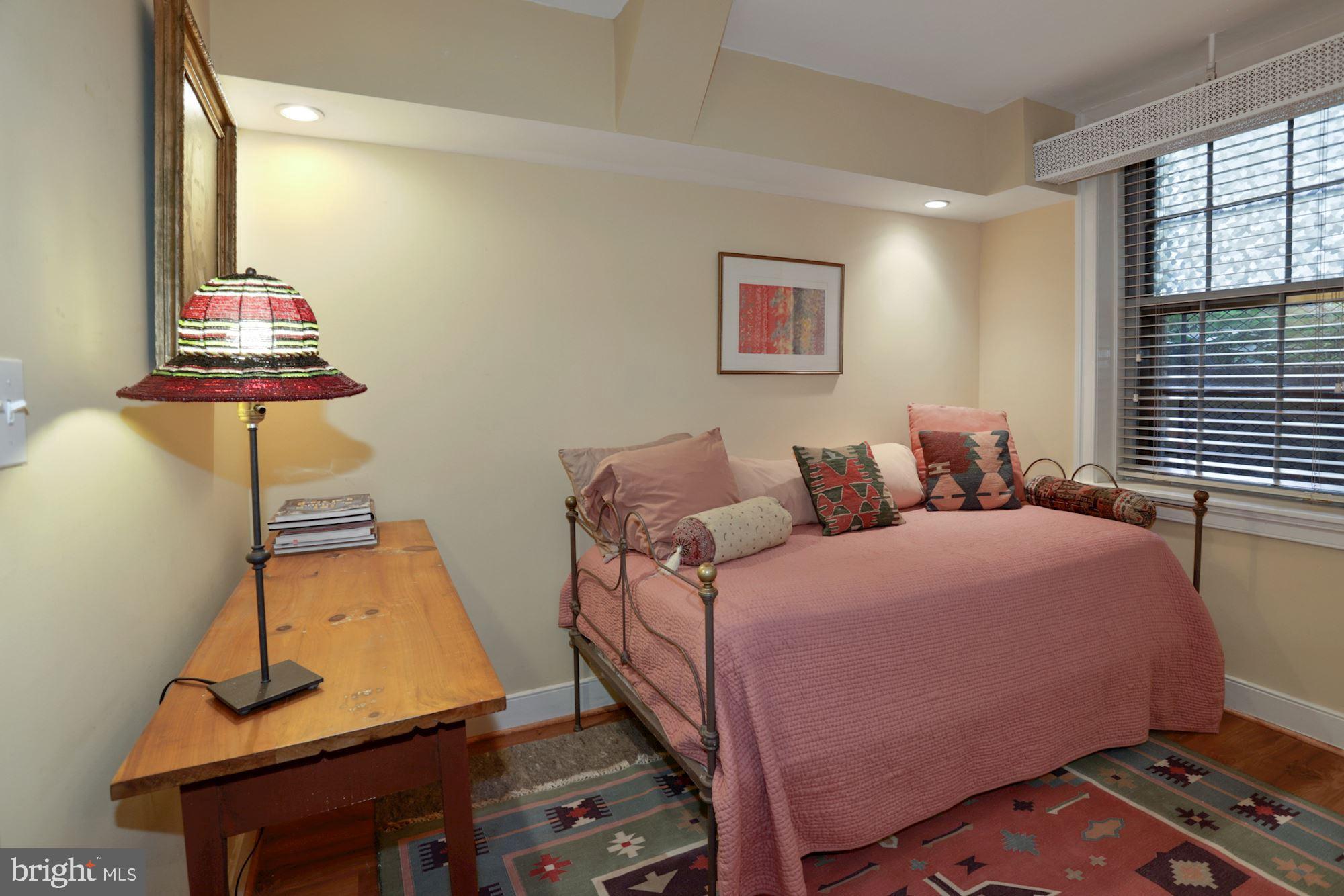 2707 Adams Mill Road Northwest, Unit A Washington, DC 20009 - Photo 20 of 37 Guest Room
