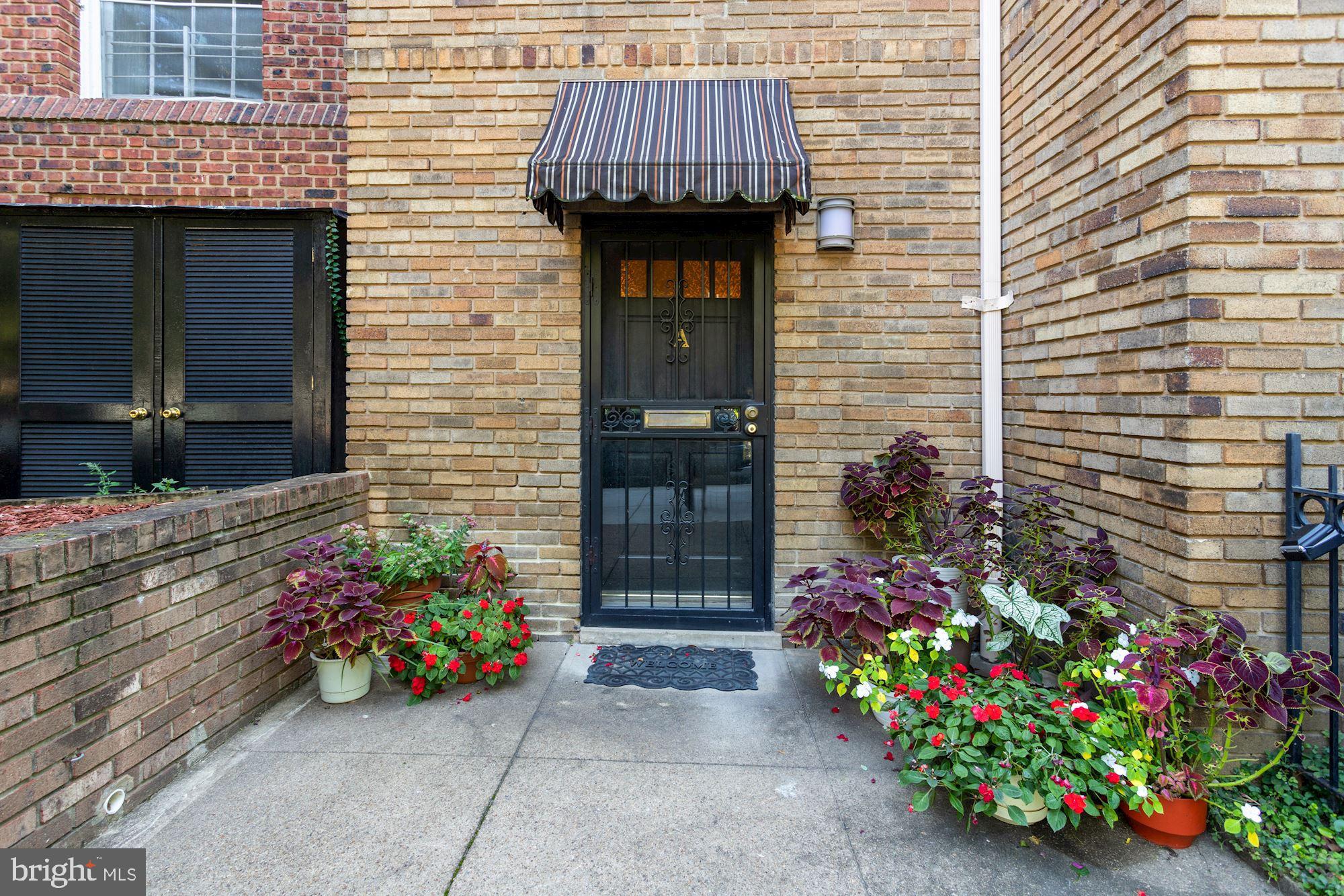 2707 Adams Mill Road Northwest, Unit A Washington, DC 20009 - Photo 4 of 37 Gallery Image 4