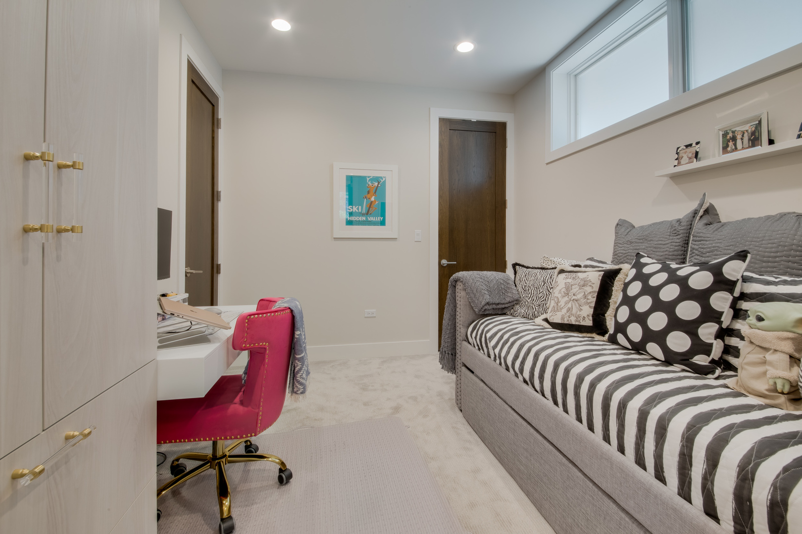 2030 West Rice Street, Unit 1 Chicago, IL 60622 - Photo 23 of 37 a bedroom with a bed and a chair