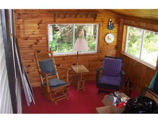 237 Brooks Road Thorndike, ME 04986 - Photo 2 of 6 Den/Family/Great Room. 3 season,...