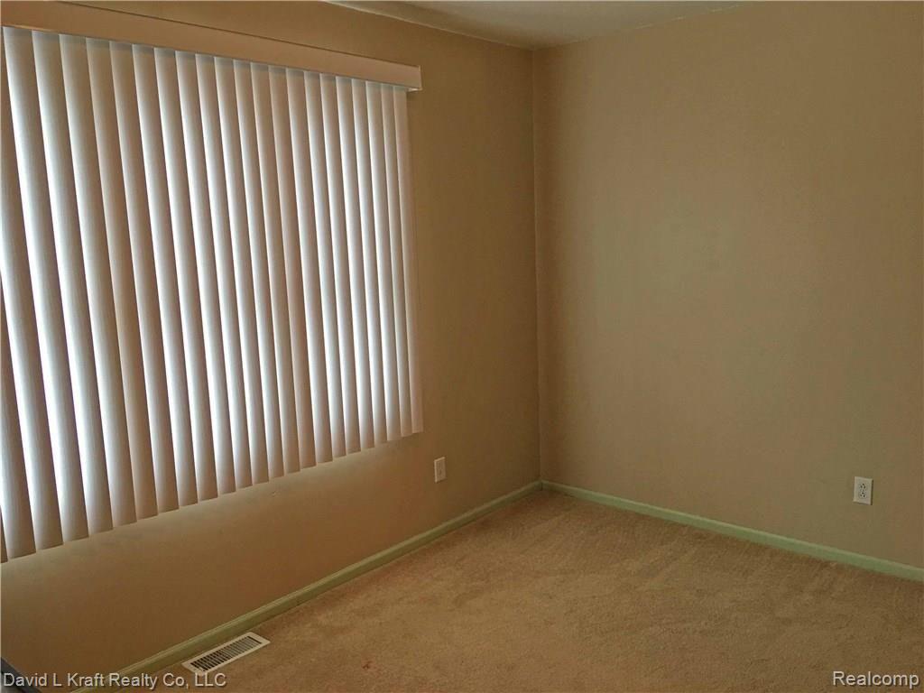 4397 Port Austin Road Caseville, MI 48725 - Photo 14 of 19 4397PtAustinBed3.jpg