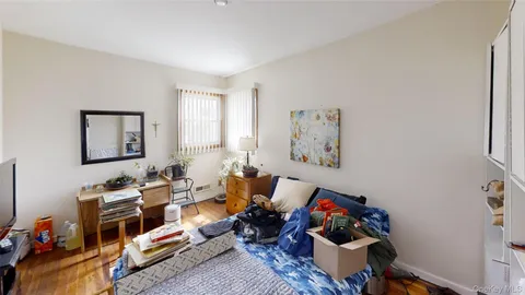 $750,000 | 262 Cherry Place, East Meadow, NY 11554