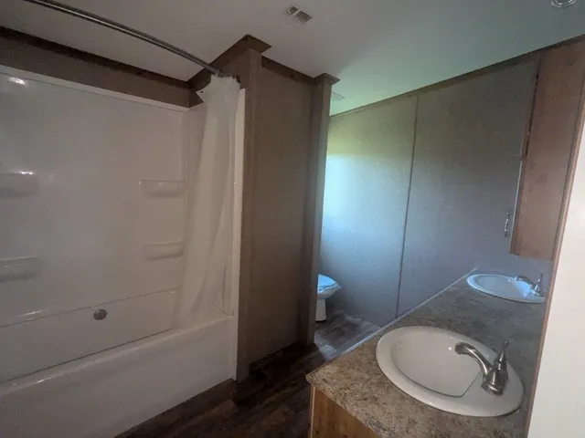 $259,900 | 104 Grace Drive, Corsicana, TX 75110