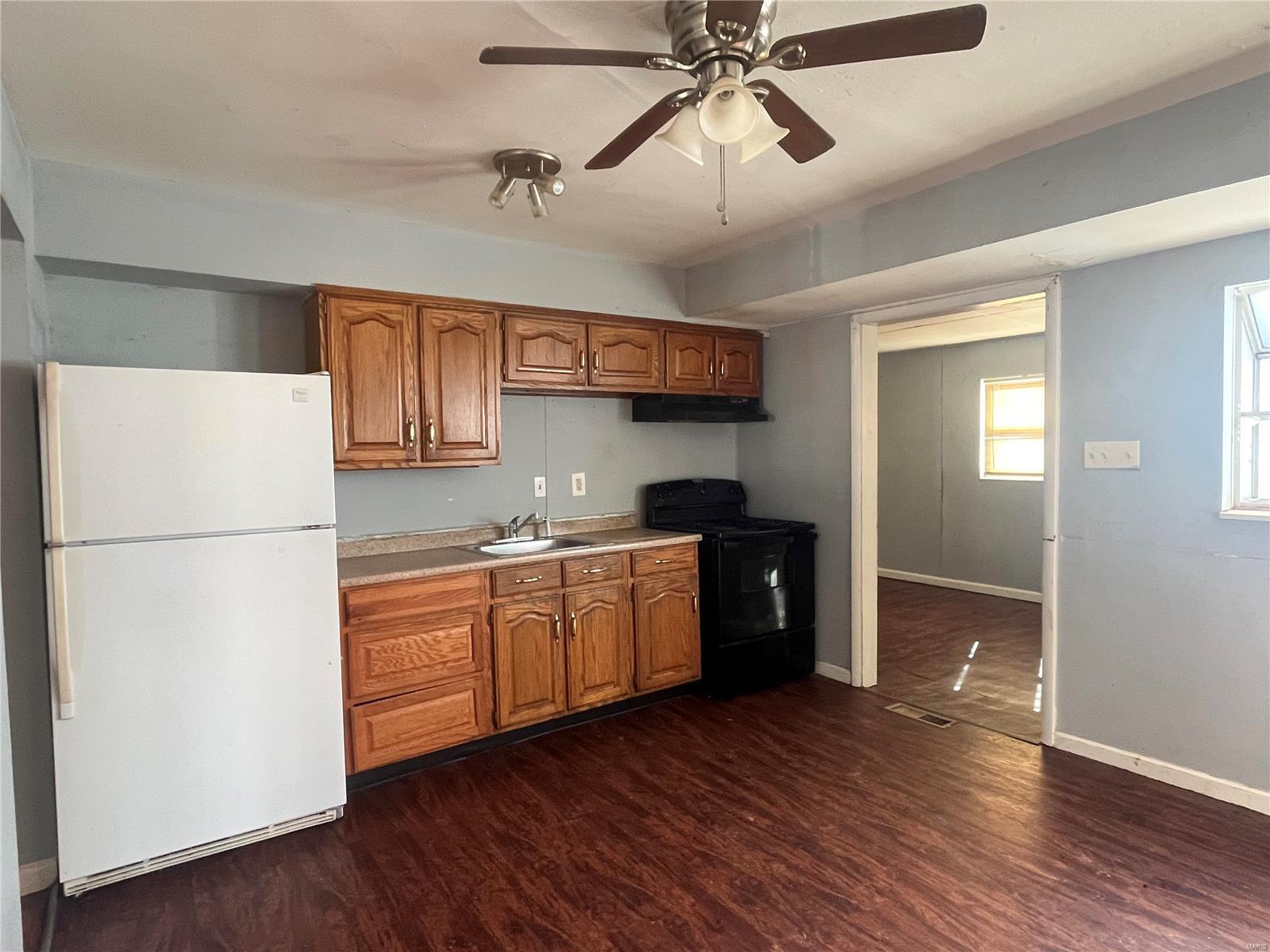 336 Lanark Road St. Louis, MO 63137 - Photo 5 of 16