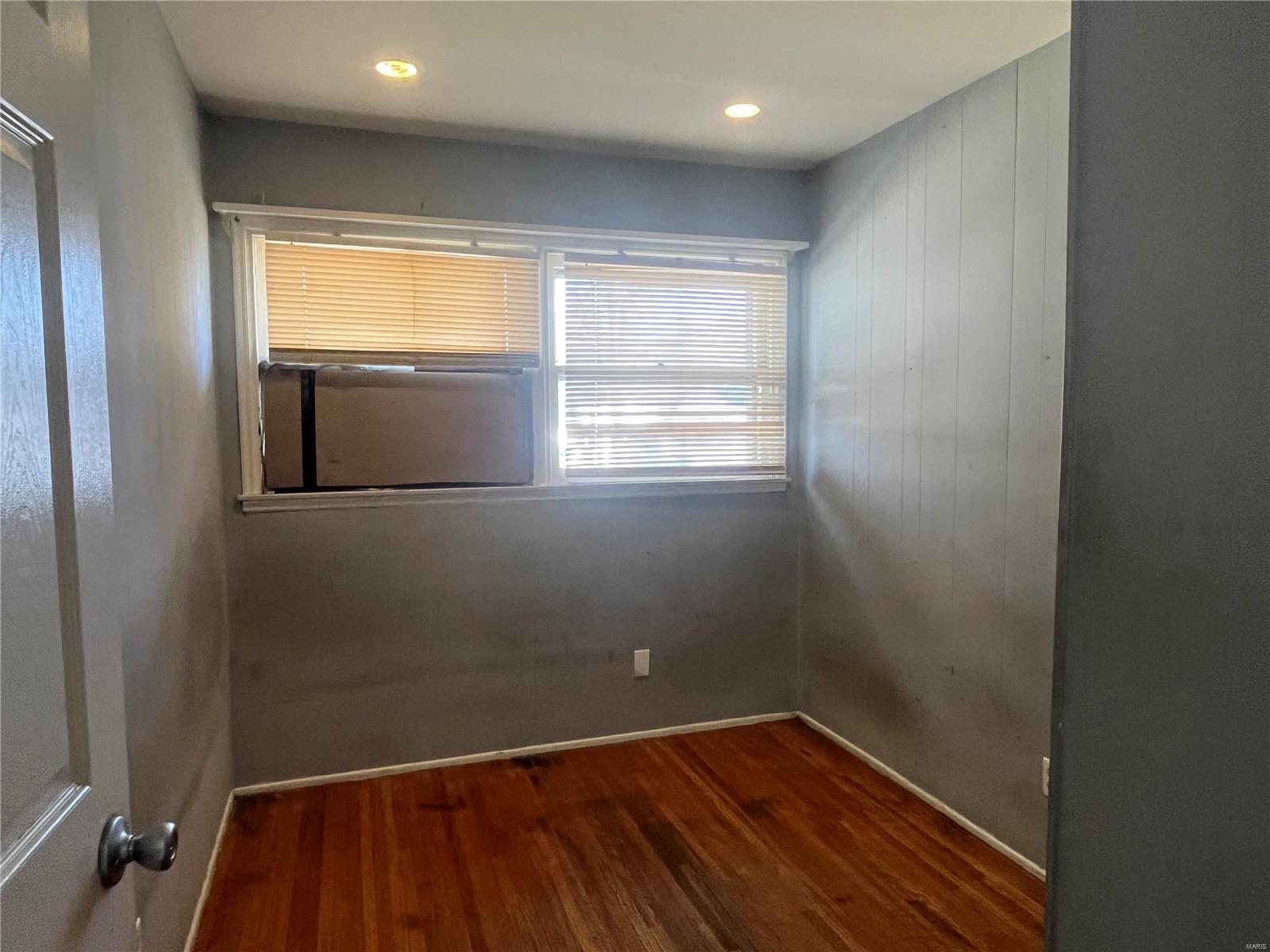336 Lanark Road St. Louis, MO 63137 - Photo 10 of 16
