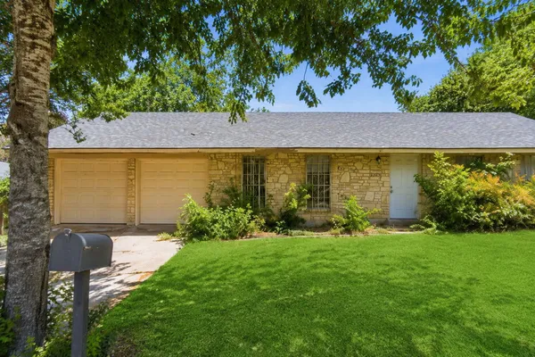 $315,000 | 3103 Catalina Drive, Austin, TX 78741