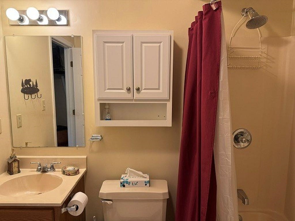 227 Main Street, Unit 235 Lincoln, NH 03251 - Photo 20 of 45