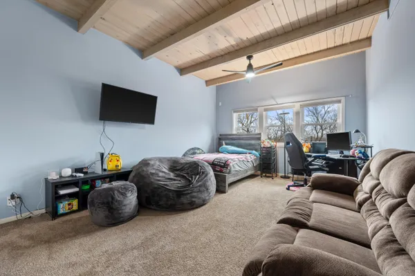 $725,000 | 6171 Pleasant Hill Drive, Trenton, WI 53095