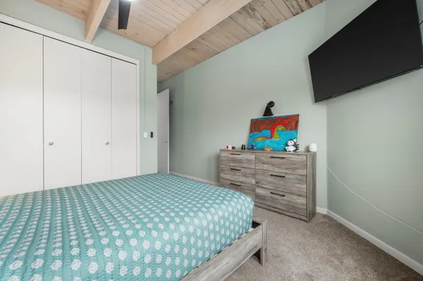 $725,000 | 6171 Pleasant Hill Drive, Trenton, WI 53095