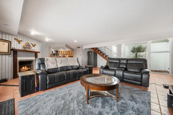 $725,000 | 6171 Pleasant Hill Drive, Trenton, WI 53095