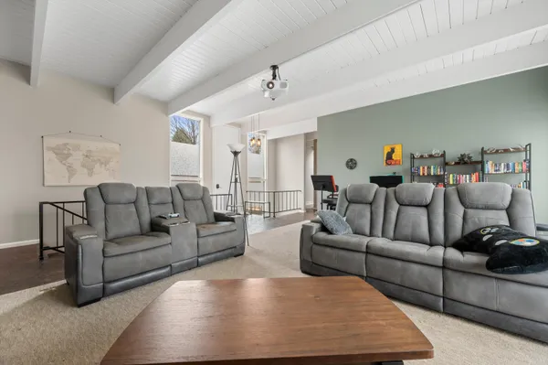 $725,000 | 6171 Pleasant Hill Drive, Trenton, WI 53095