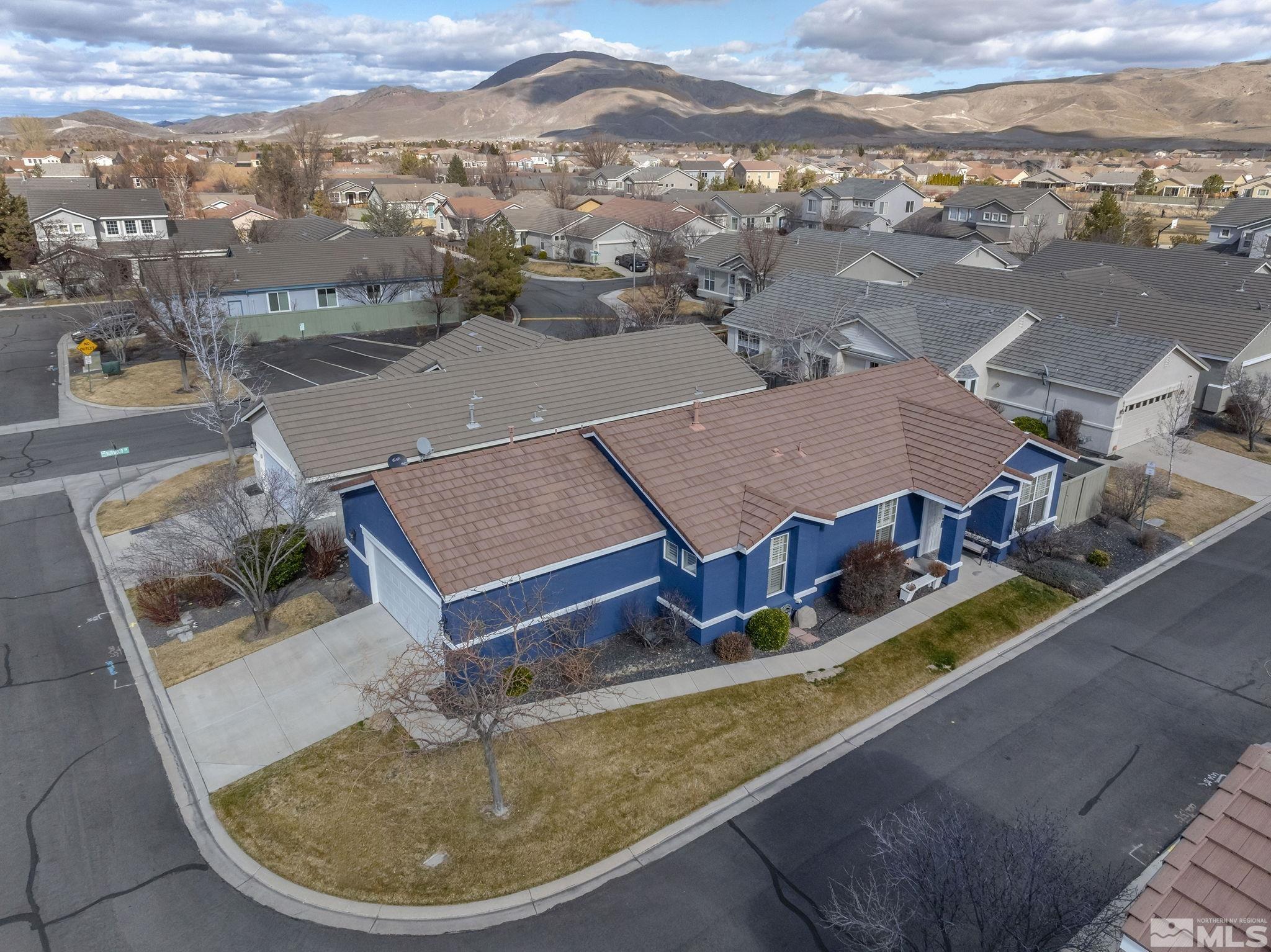 10591 Iron Point Circle Reno, NV 89521 - Photo 4 of 29 Photo 4