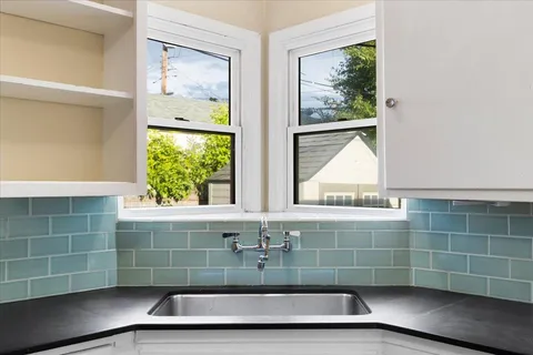 $514,000 | 6234 4th Avenue, Sacramento, CA 95817