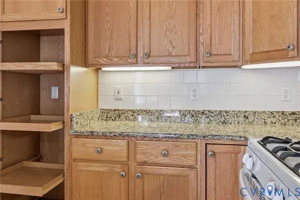 $385,000 | 118 Kennon Pointe Court, Colonial Heights, VA 23834