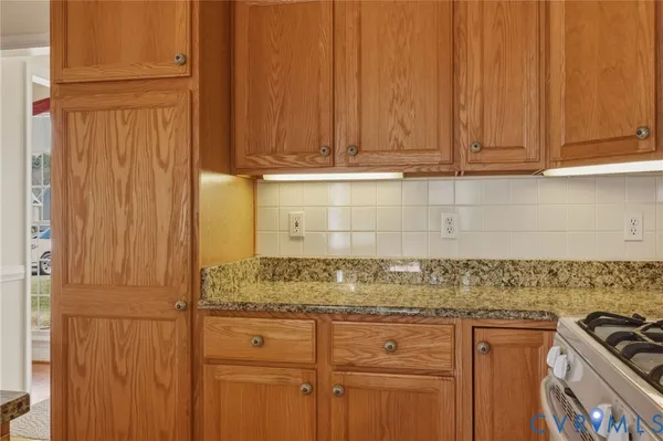 $393,900 | 118 Kennon Pointe Court, Colonial Heights, VA 23834