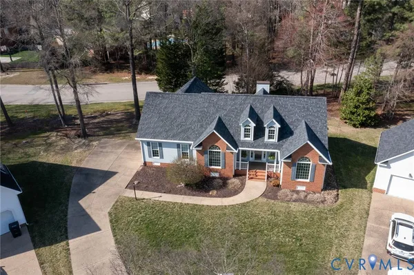 $385,000 | 118 Kennon Pointe Court, Colonial Heights, VA 23834