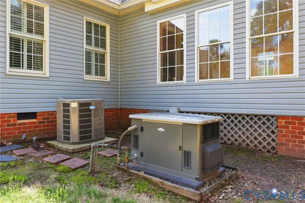 $393,900 | 118 Kennon Pointe Court, Colonial Heights, VA 23834