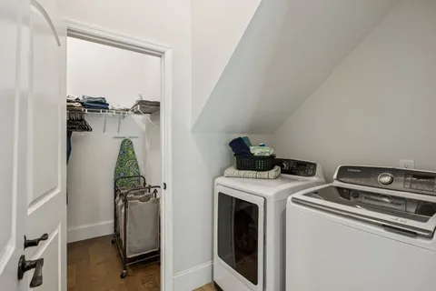 a close view of a livingroom with furniture