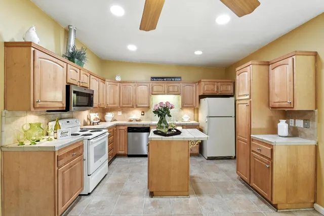 $395,900 | 4601 Foster Way, Carmichael, CA 95608