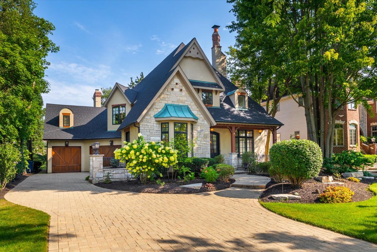 849 East Hillside Road Naperville, IL 60540 - Photo 49 of 53 Gallery Image 49