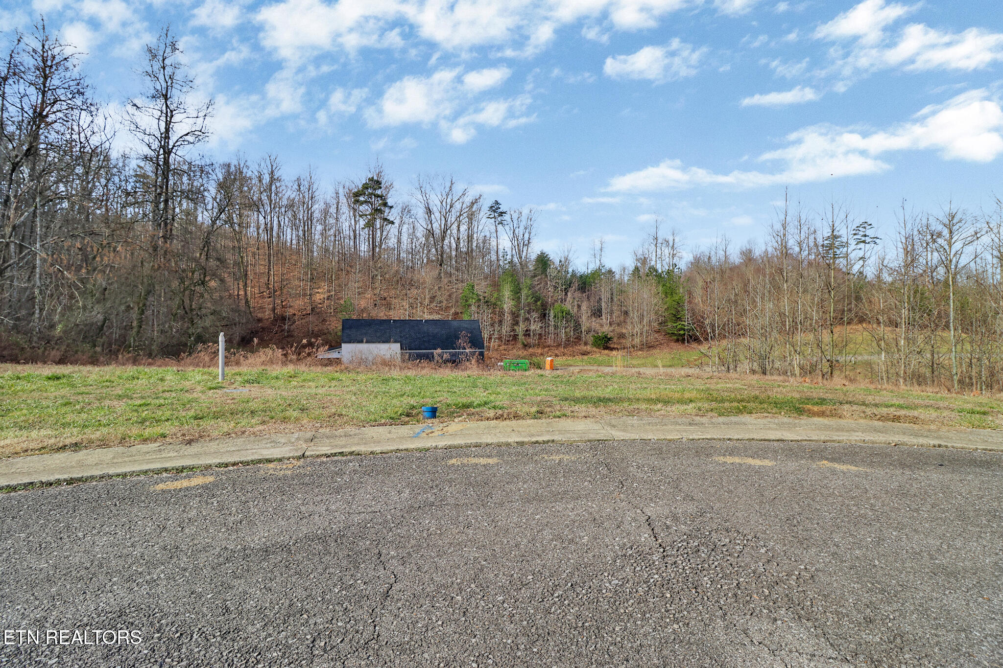 122 Willow Oak Drive Oak Ridge, TN 37830 - Photo 7 of 7 if1a8984-if1a8988