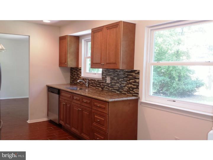 172 Forge Road Delran, NJ 08075 - Photo 3 of 23 Kitchen