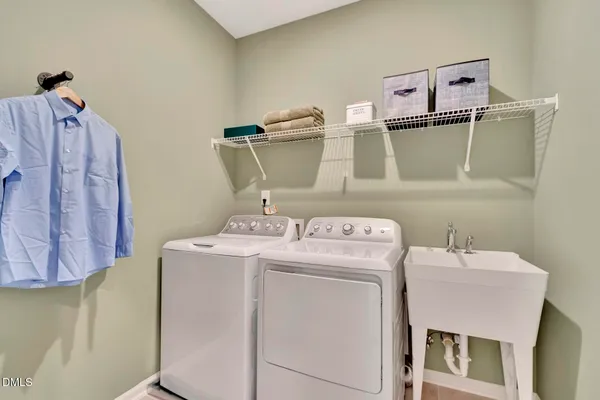 $515,000 | 10033 Secluded Gdn Drive, Unit 160, Apex, NC 27523