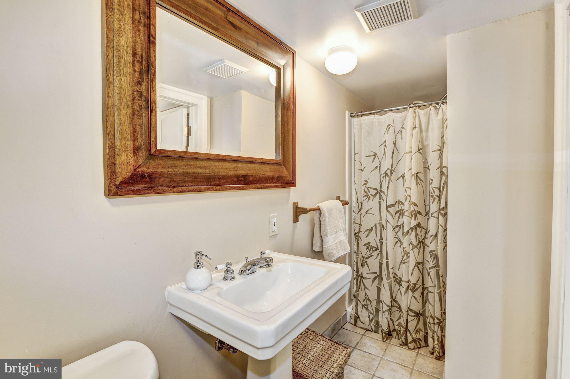 4404 Ridge Street Chevy Chase, MD 20815 - Photo 28 of 35 Full Bath