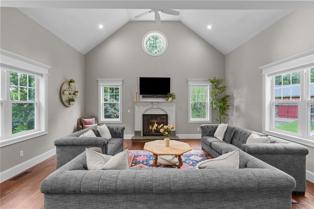 1004 Great Road Lincoln, RI 02865 - Photo 12 of 49