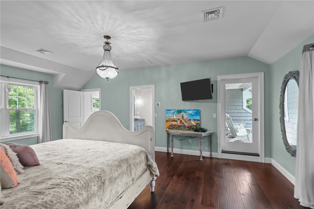 1004 Great Road Lincoln, RI 02865 - Photo 28 of 49