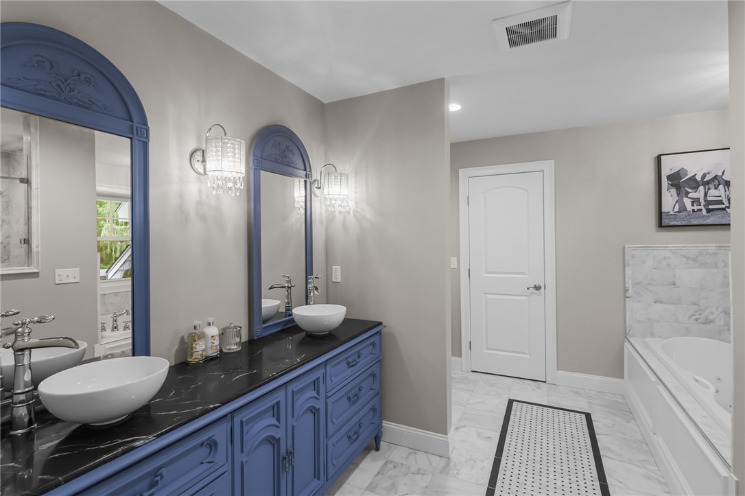 1004 Great Road Lincoln, RI 02865 - Photo 29 of 49